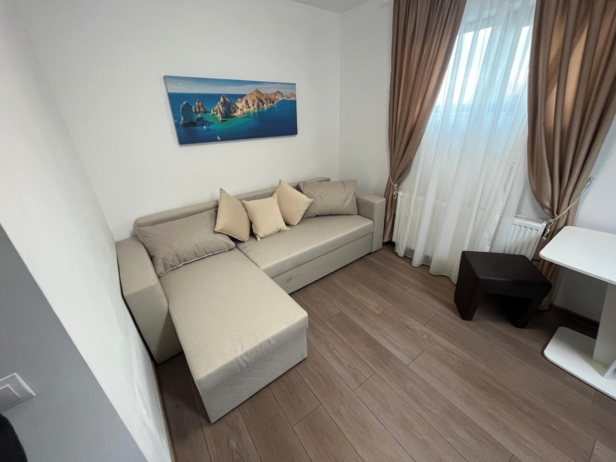 Grey Boutique Hotel Palas Iasi Bagian luar foto