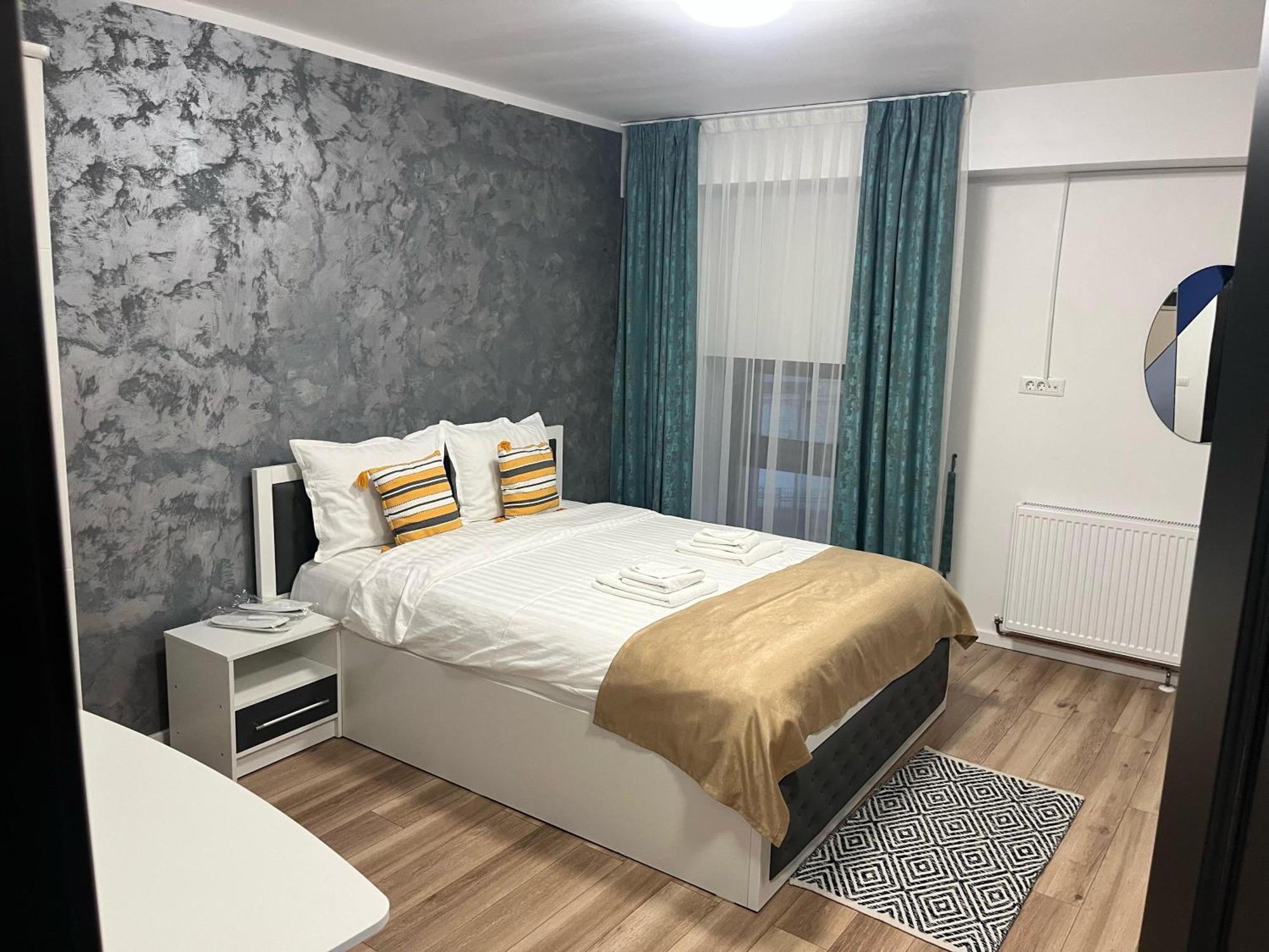Grey Boutique Hotel Palas Iasi Bagian luar foto