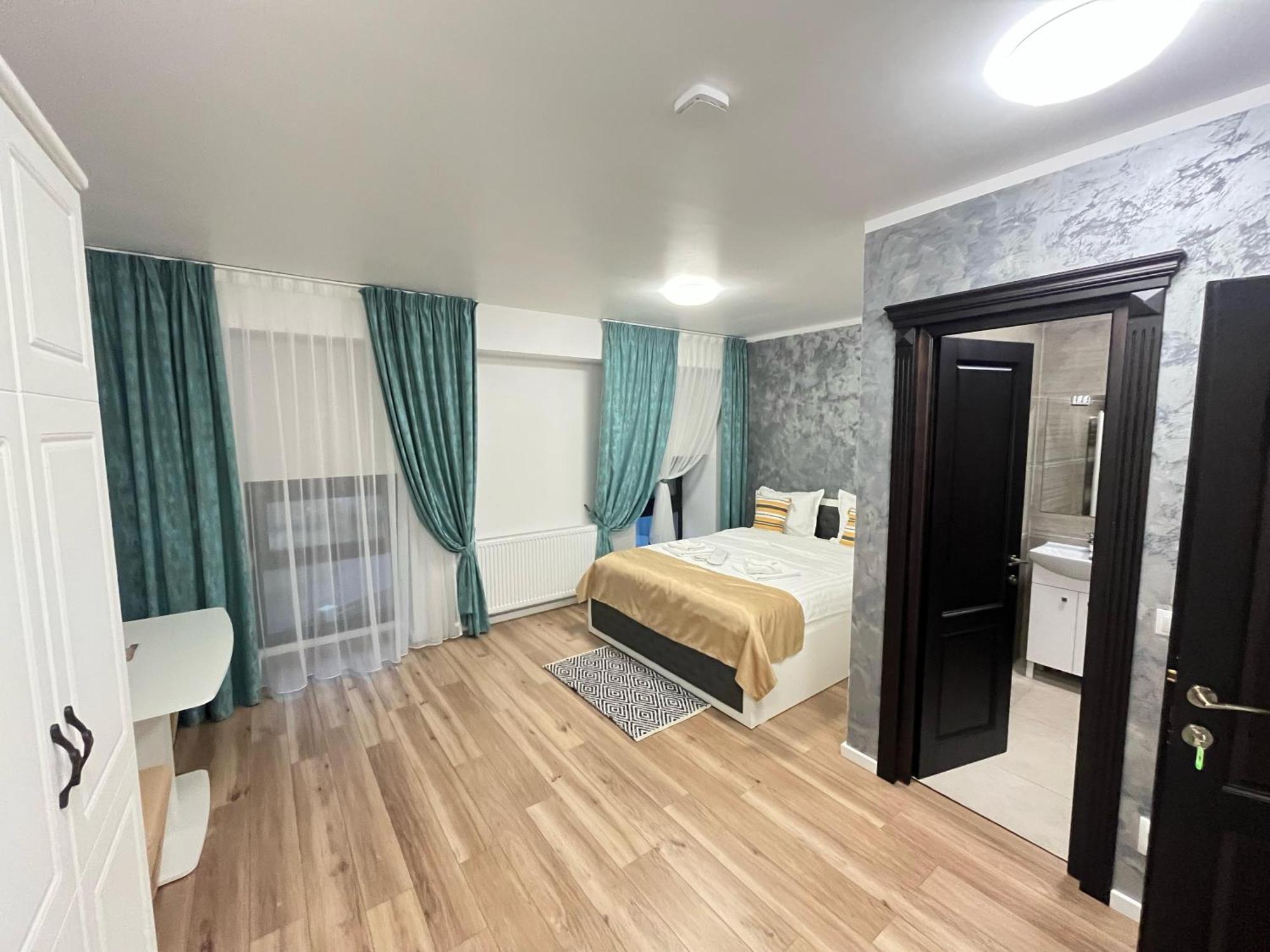 Grey Boutique Hotel Palas Iasi Bagian luar foto
