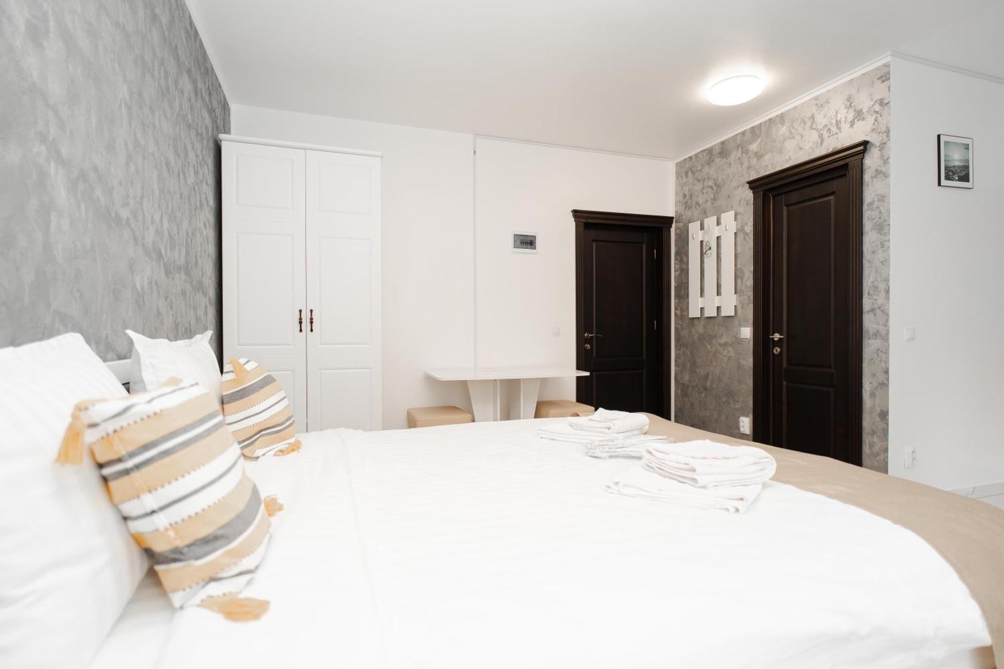 Grey Boutique Hotel Palas Iasi Bagian luar foto