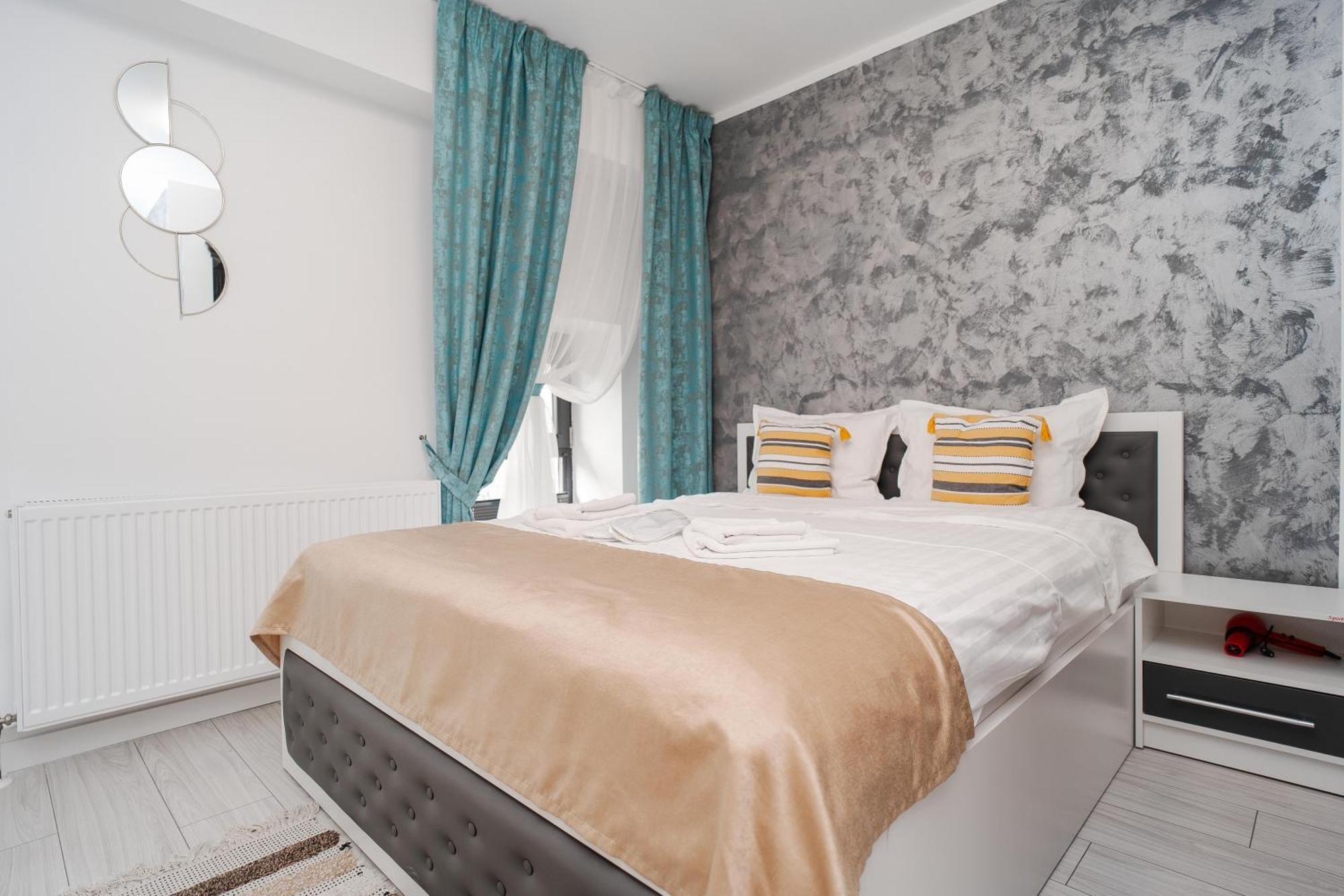 Grey Boutique Hotel Palas Iasi Bagian luar foto